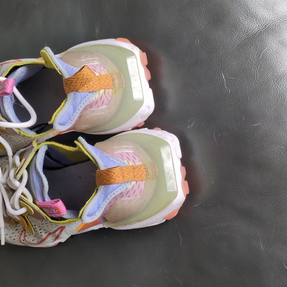 Nike React Dimsix Athletic Shoes - Picture 6 of 8